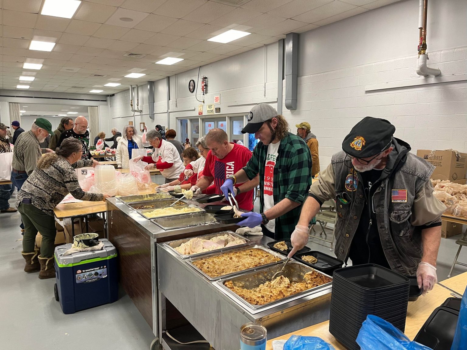 Fekas Feeds Salina Christmas Dinner